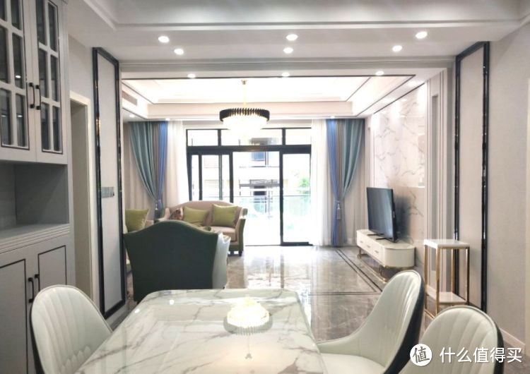 119㎡現(xiàn)代簡約三居室，20萬全包給熟人裝修，還沒開始入住先曬曬