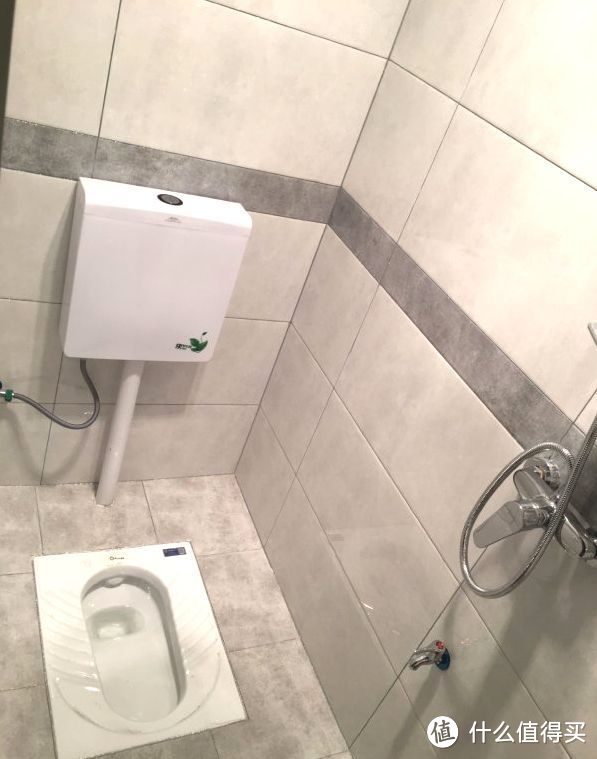 買不起別墅可以看看躍層，128㎡三室兩廳大躍層，堪稱空中別墅