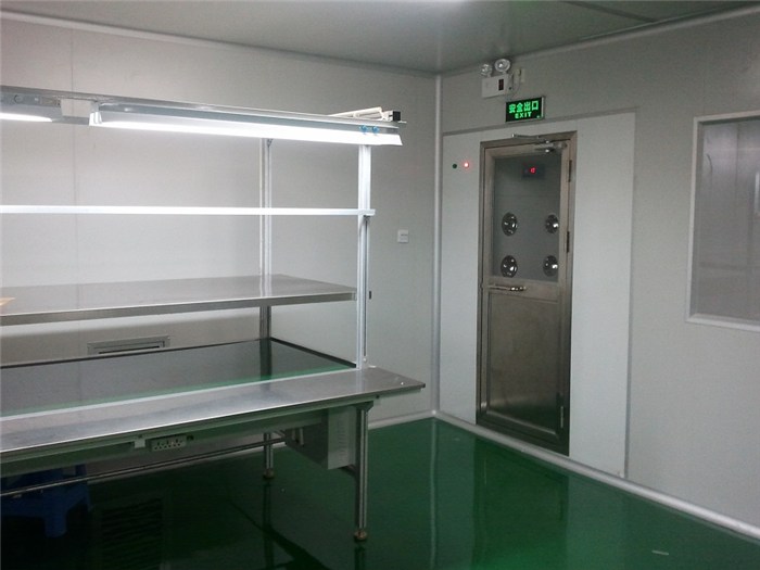 無(wú)塵貼膜車(chē)間裝修規(guī)格_無(wú)塵車(chē)間裝修價(jià)格_無(wú)塵貼膜車(chē)間裝修圖片