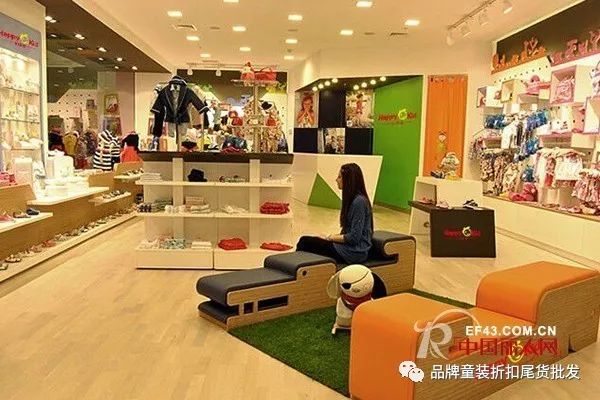 童裝店鋪裝修設計要點，怎樣裝修出特色店鋪！  品牌童裝尾貨一手貨源，幫你來裝修