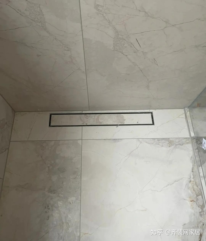 被網(wǎng)紅“過度吹捧”的四個衛(wèi)生間設(shè)計，以為很完美，實際都是坑