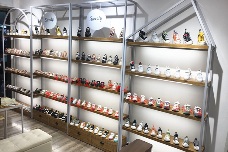 根據品牌特色對鞋店裝修設計風格定位