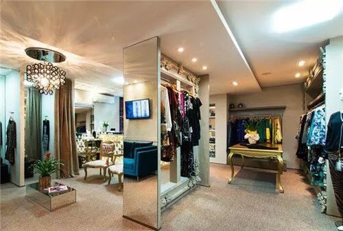 服裝店裝修風格_服裝訂做店裝修圖片_現代唐代服裝風格服裝