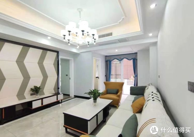 擠破頭買了這套100㎡小三房，送超大平臺(tái)花園，比房子大了一倍