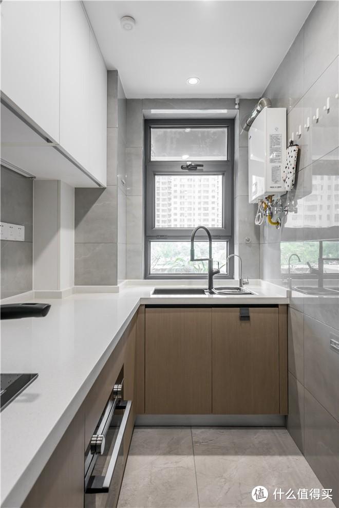 我也想給父母裝一套這樣的養(yǎng)老房，不用多豪華，簡(jiǎn)潔舒適就夠了