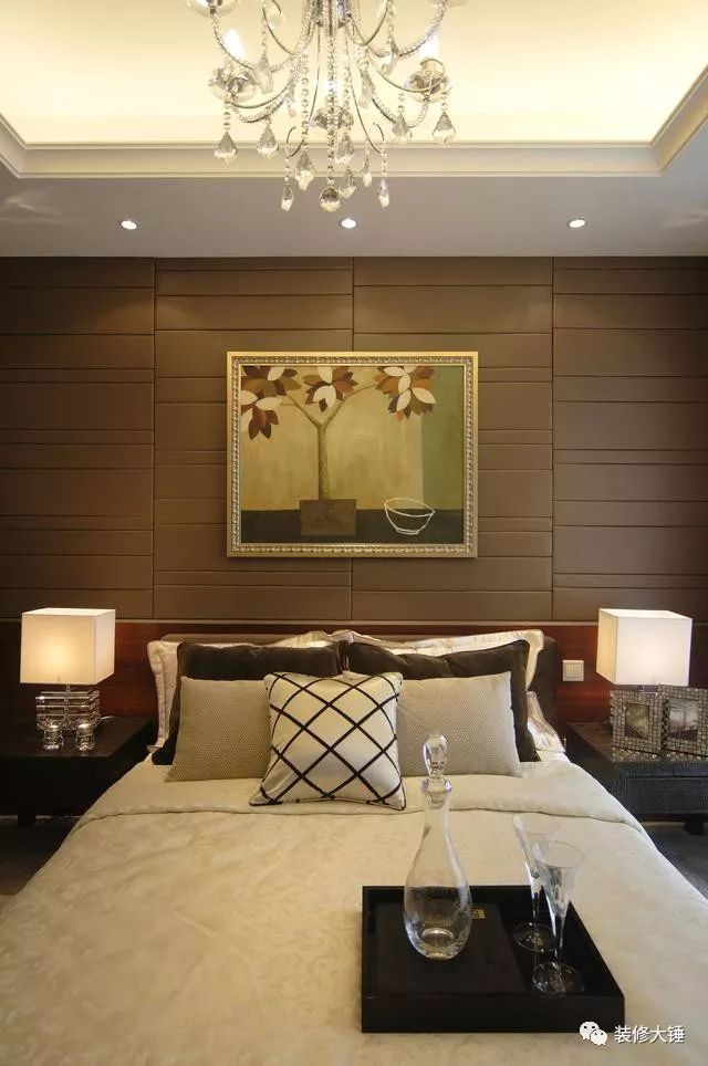 臥室陽臺(tái)裝修效果圖片_女生臥室裝修效果圖_臥室裝修效果