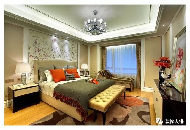 臥室陽臺(tái)裝修效果圖片_女生臥室裝修效果圖_臥室裝修效果