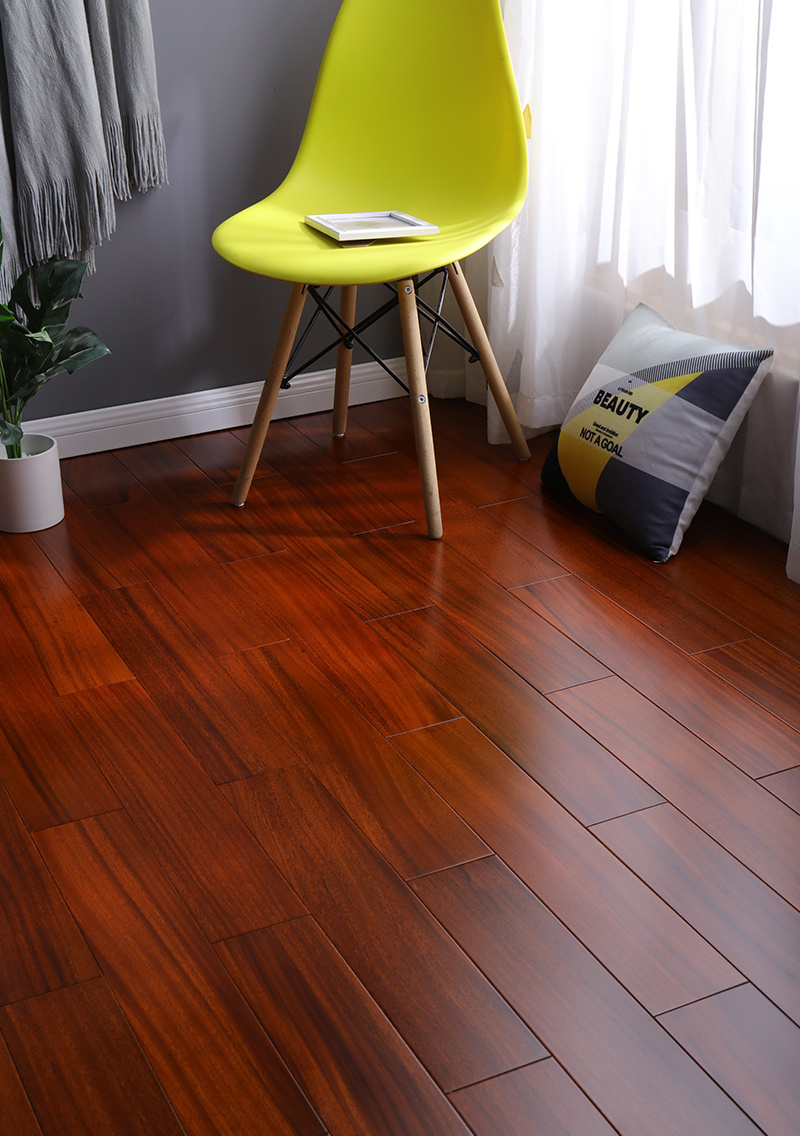 實(shí)木地板與復(fù)合地板：一場關(guān)于 “本真” 與 “全能” 的較量